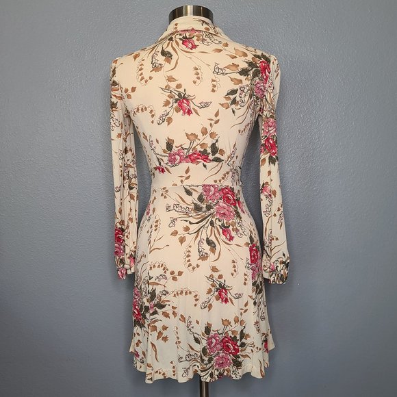 Vintage 70's long sleeve floral button up Dress - Picture 2 of 10